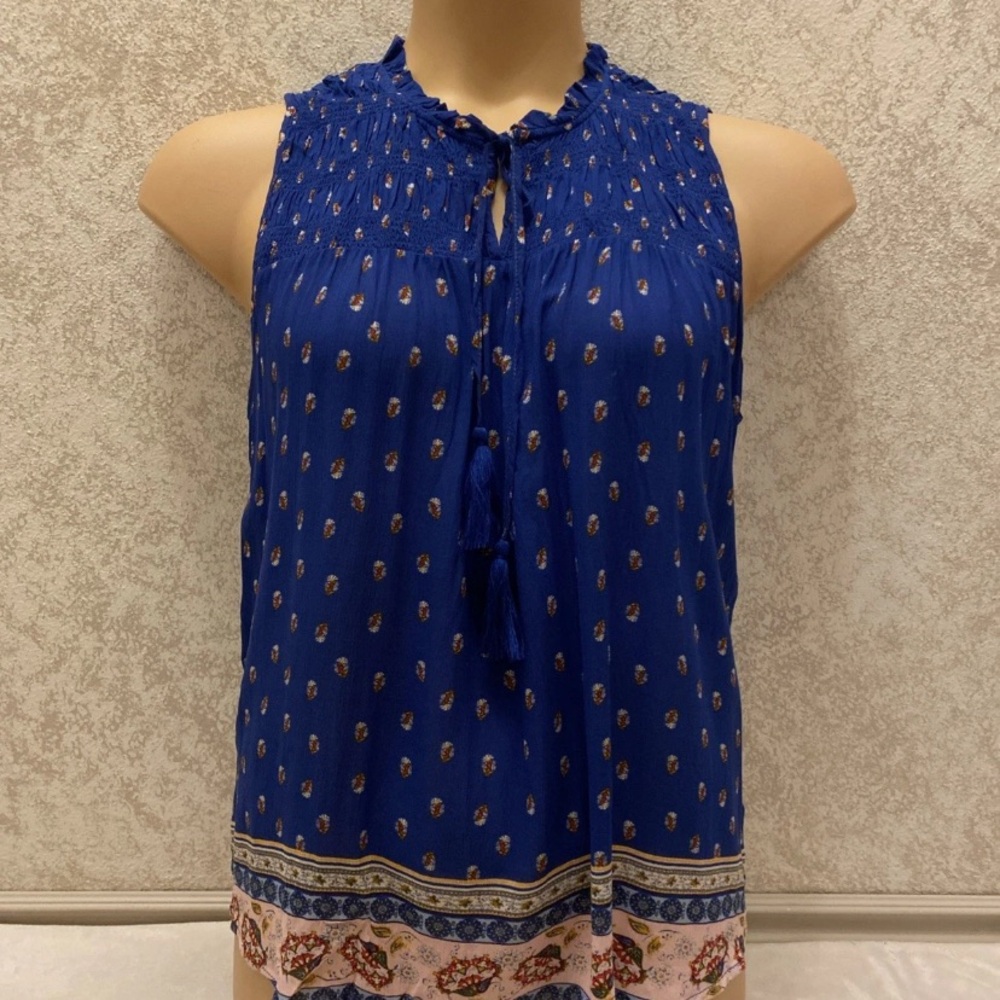 Rewind Royal Blue Sleeveless Floral Blouse with Patterned Hem